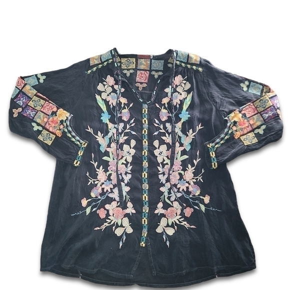 JOHNNY Was Navy Blue Nikolita Embroidered Blouse - Picture 2 of 4